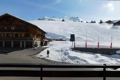 Image de 1er étage, vue montagne, balcon, télévision, casier à ski, 40m², Le Grand Bornand