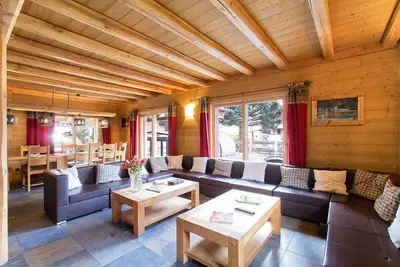 Image de Chalet, wifi, 200m du centre station, remise en forme, piscine, sauna, terrasse