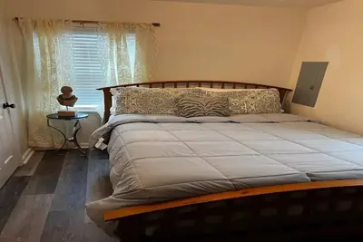 Image de Modern & Cozy 4 beds Bungalow -Near Lsu! w\/Parking