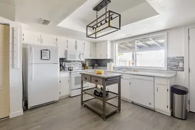 Image de Cozy 3 bed 2 baths in middle Glendale