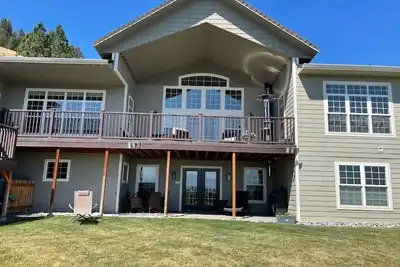 Image de Awesome Views, Brand New Luxury