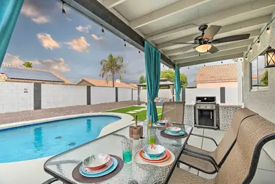 Image de Peoria Oasis w/ Saltwater Pool & Putting Green!