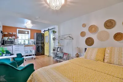 Image de Cozy, quiet, and private guest house central to Abilene!