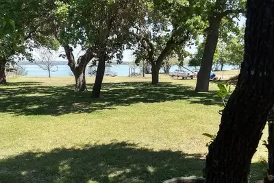 Image de Waterfront Lake Buchanan!