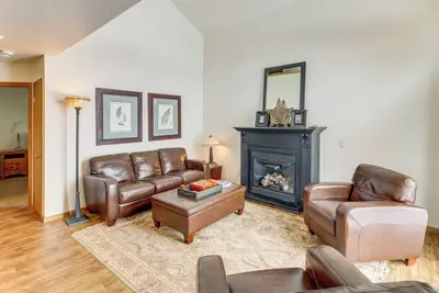 Image de Near Skiing: Red Lodge Townhome w\/ Hot Tub