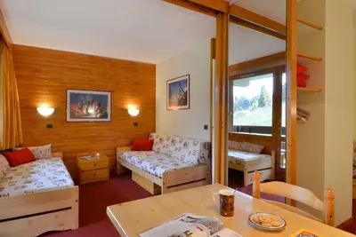 Image de Studio lumineux divisible · Ski aux pieds · Balcon · 4 pers · Bellecôte