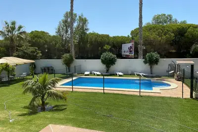 Image de Maison de vacances Villa Loma Beach avec piscine, jardin et Wi-Fi
