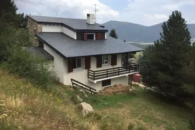 Image de Appartement Narcisse dans Chalet exposé plein sud avec vue sur le lac