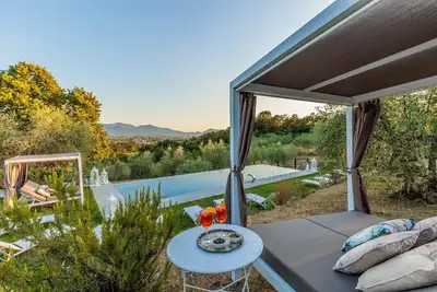 Image de Villa Noa, Romantic 8 bedroom Luxury Farmhouse with Private Pool on the Lucca Hills