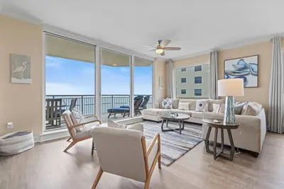 Image de Indigo East 1006- Brand New 4 Bedroom Corner Unit!