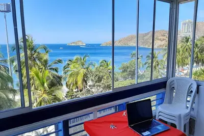 Image de Cozy, central, relaxing in front of the beach