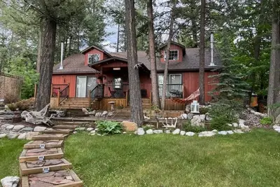 Image de Cheerful 3 bedroom cabin with indoor fireplace