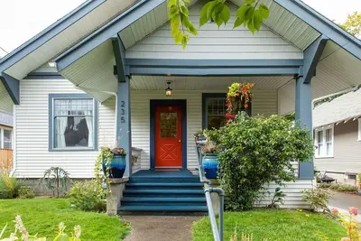 Image de Historic Bungalow 3 bed, 3 bath near Whitman College and downtown Walla Walla.