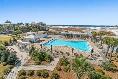Image de 308 Gorgeous Gulf & Sunset Views ~ Book June 26th ~ Gulf Infinity pool ~ Hot tub