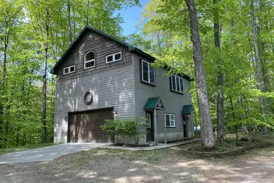 Image de Big Lake Cabin with Hot Tub/ Kayaks/ Ping Pong/ Cable