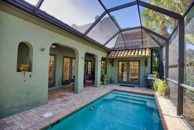 Image de Heated Pool, Breathtaking outdoor terraces & landscaping- Villa Serene Escape- Roelens Vacations