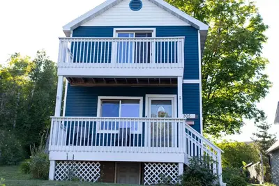 Image de Cozy house with lake view near Marquette