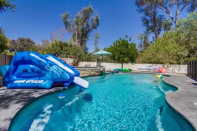 Image de Kids Paradise Cribs\/Pool\/Spa\/Playset\/Toys\/Bbq