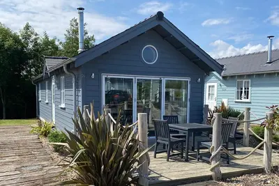 Image de Stunning Beach House - Sleeping 4 in 2 Bedrooms - Pool and Beach Access Included.