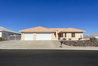 Image de Immaculate home minutes from Laughlin & Lake Mohave