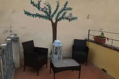 Image de Sunny home with roof patio