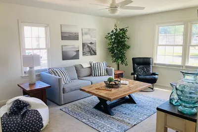 Image de Lake Park Place : Adorable Beach Cottage