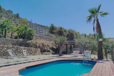Image de Maison de vacances avec piscine privée, Wifi, climatisation, Tv, patio, animaux admis, parking