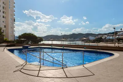 Image de Agréable appartement pour 4 personnes avec piscine, Wifi, Tv et balcon