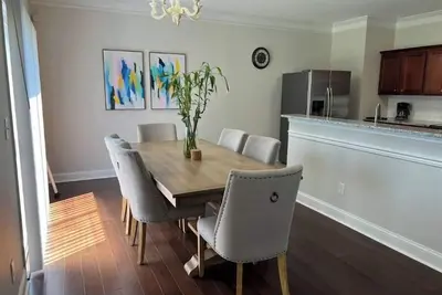 Image de Spacious 3 Bdr Home with Self Check-In