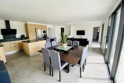 Image de Maison de plain pied proche plages!