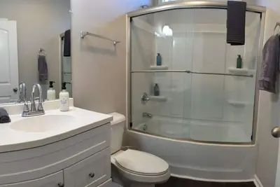 Image de Outdoor Movie Theater Home w/Fenced Yard Near Uncc, NoDa & Uptown