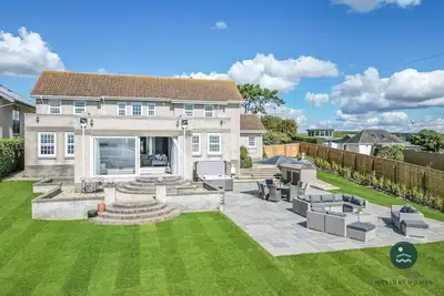 Image de Comfort Hill - Luxury, hot tub, sea views