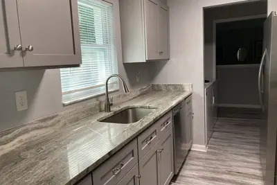 Image de Warm and cozy home in quiet neighborhood! ! Llc