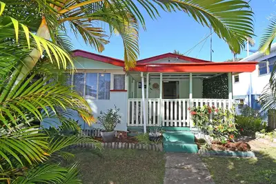 Image de Perfect location - no car needed walk to everything