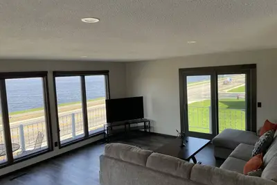 Image de 3 Bedroom Condo - Sleeps 6 (upper level)