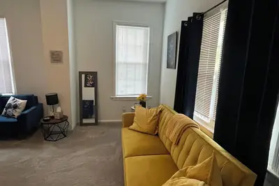 Image de Located in the Heart of Downtown Hampton rent for 30 days or more!