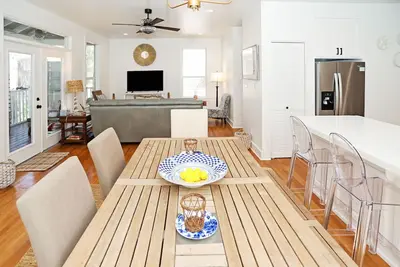 Image de Turquoise Tides- Dog Friendly! Heated Pool- 6 Bike