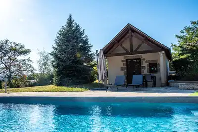 Image de L'Eden de Georges - détente avec piscine chauffée et escape gamme out-door privé