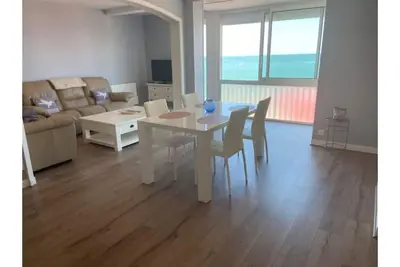 Image de Superbe appartement vue panoramique mer-falaises