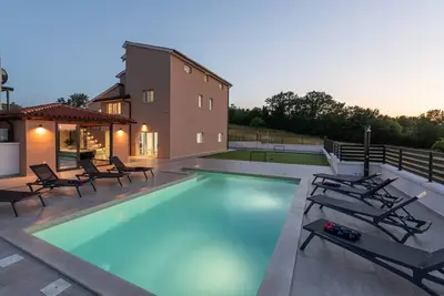 Image de Modern Villa in Karojba with private pool.