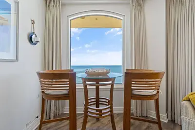 Image de Beach Colony 17b-Stunning Penthouse with Fab Views