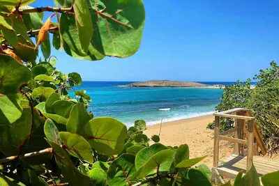 Image de Stylish Beachfront Family Apartment next to Boardwalk 10 min to Jobos Beach