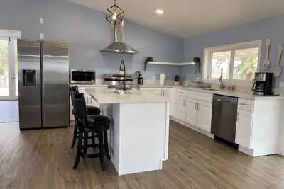 Image de Rejuvenate! Remodeled home, 180-view on 4-acres