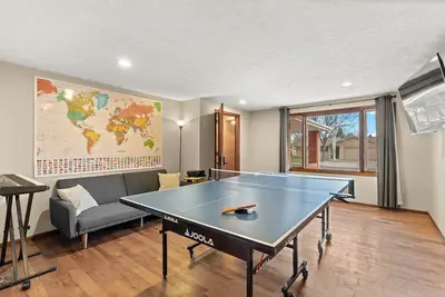 Image de Next Family Vacation: Mtn. Views, Fire Pit, Ping Pong, & Xbox