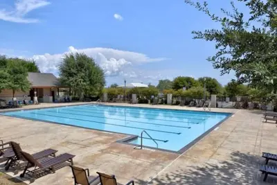 Image de Cozy Family Home w/ Pool Access and Theater Room!