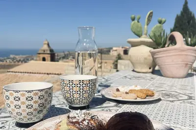 Image de Magnificent terrace in the heart of the historic center.