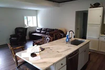 Image de Modern Barndo w/beautiful view - plenty of room for family gatherings