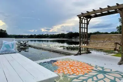 Image de Relaxing Lakefront Cottage
