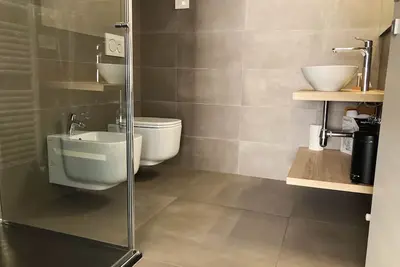 Image de Zangirolami Residence | One bedroom apartment. Patio