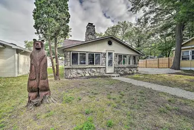 Image de Cozy Prudenville Cabin: Walk to Houghton Lake